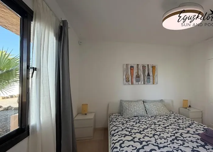 B-rent Eguzkilore Sun & Pool Κοραλέχο