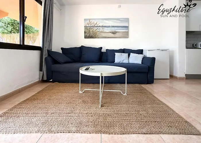 B-rent Eguzkilore Sun & Pool Κοραλέχο